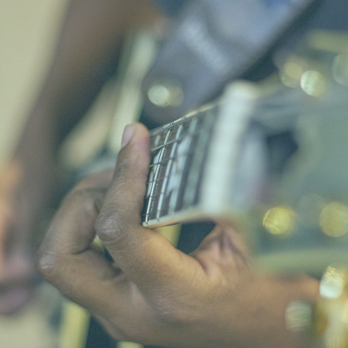 Nauka gry na gitarze elektrycznej w Poznaniu